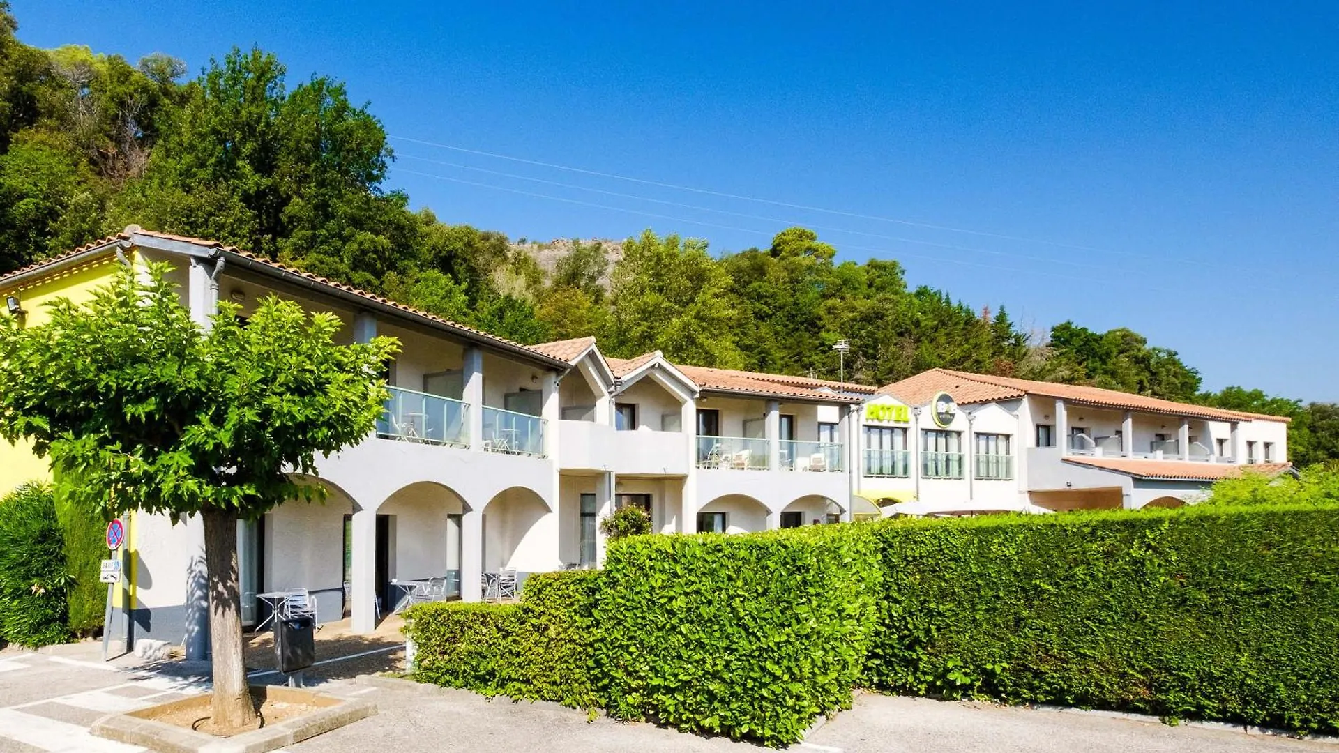 B&B Hôtel Villeneuve Loubet Village Hotel Villeneuve-Loubet
