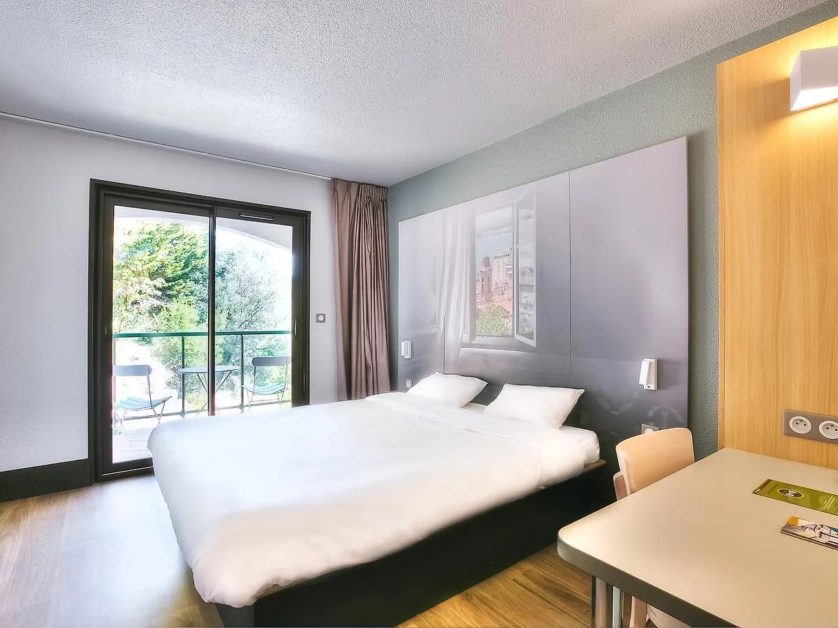 Hotel B&B Hôtel Villeneuve Loubet Village
